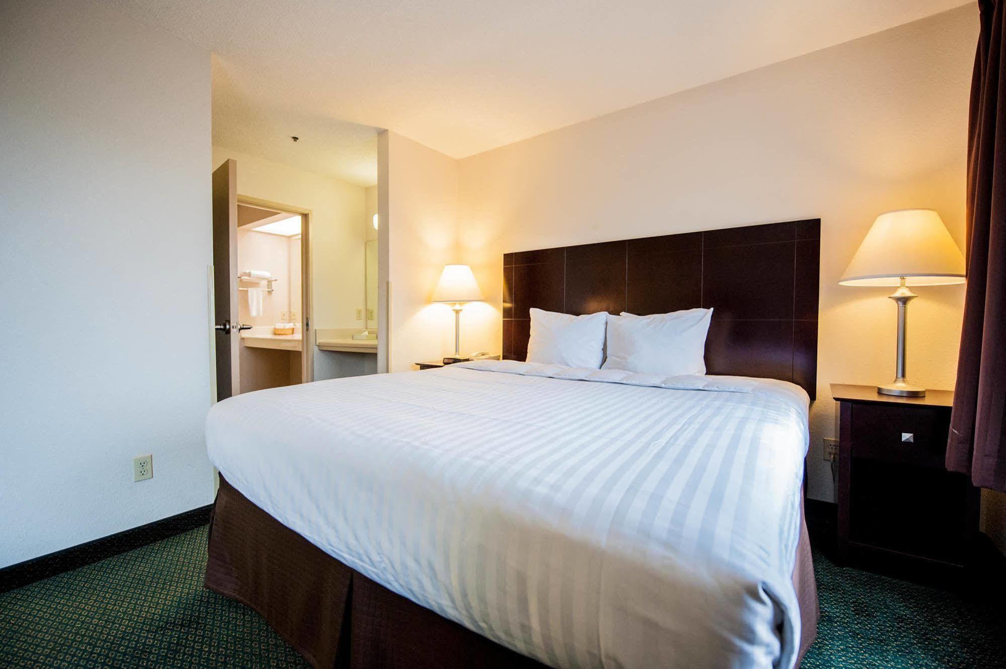 Greystone Inn & Suites Vance Esterno foto