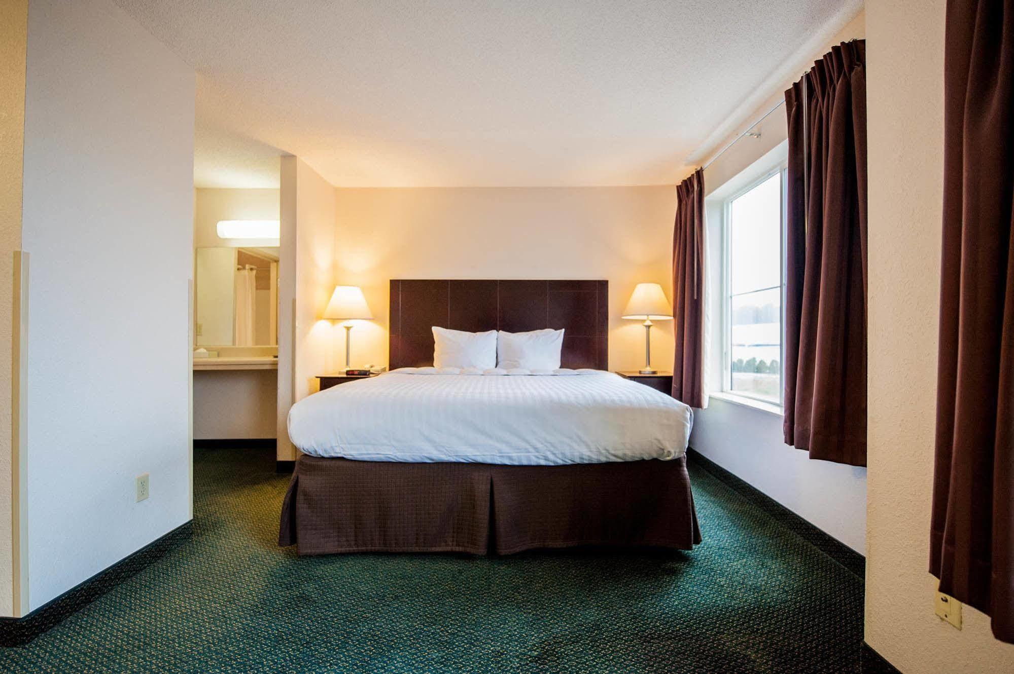 Greystone Inn & Suites Vance Esterno foto